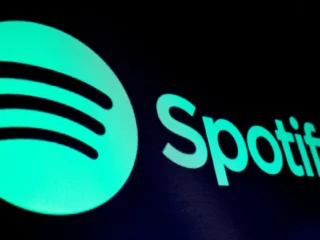 Spotify lanzó su primera app nativa para autos y ya no necesitará conectarse al teléfono