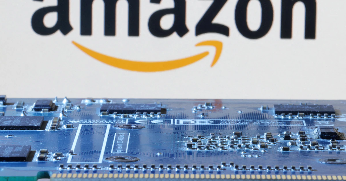 Amazon guarda en depósitos servidores de IA por USD 5.000 millones porque no tiene electricidad para usarlos