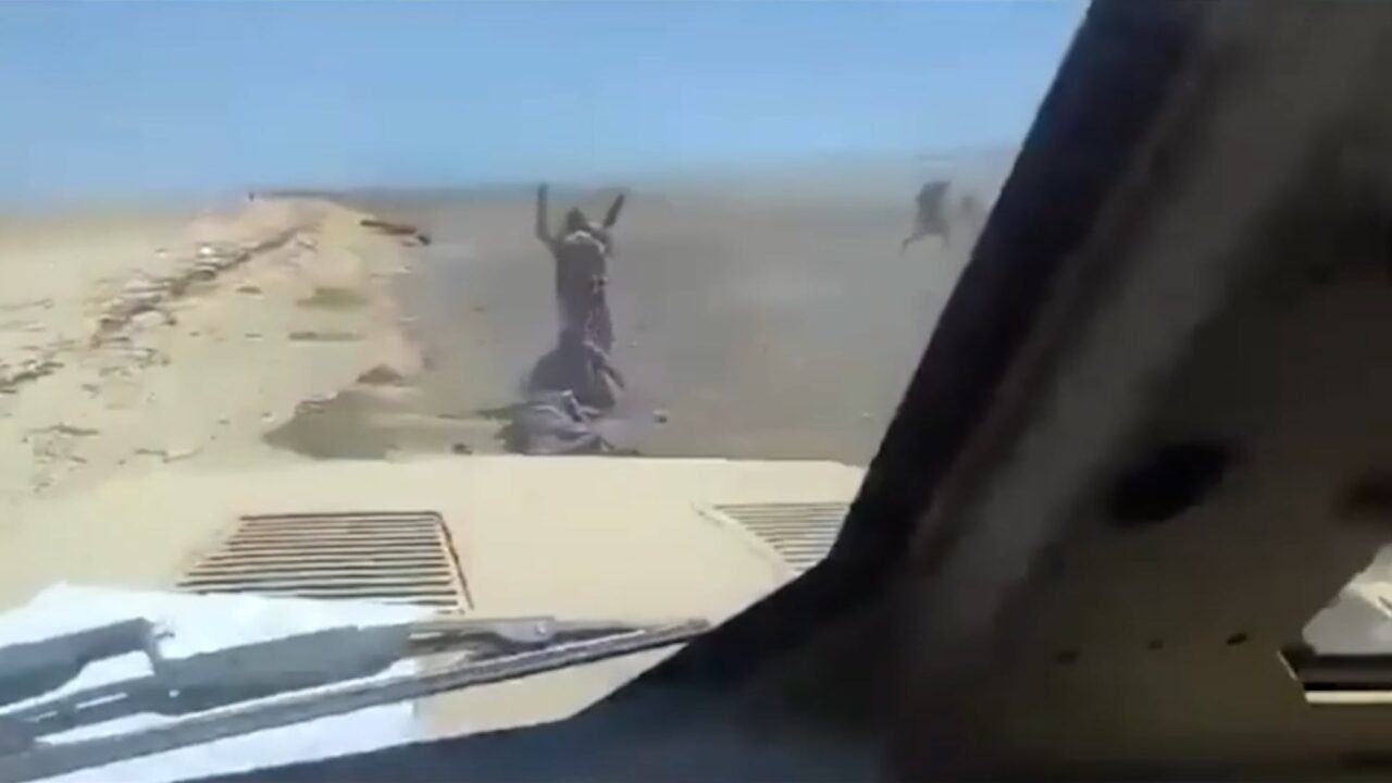 Batalla sin tregua por el control del estrecho de Bab el-Mandeb: brutal choque de milicias rivales en la costa de Yemen