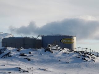 El gobierno de Groenlandia desmiente que exista una explotación masiva de petróleo, gas y minerales