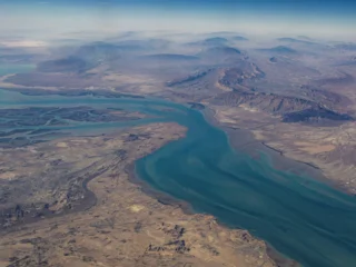 Irán analiza atacar cables submarinos si Estados Unidos e Israel vuelven a bombardear el país