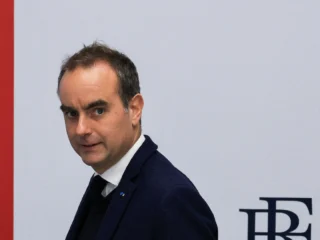 El primer ministro francés se reúne con los sindicatos mientras prepara un despliegue policial “masivo” para las nuevas protestas