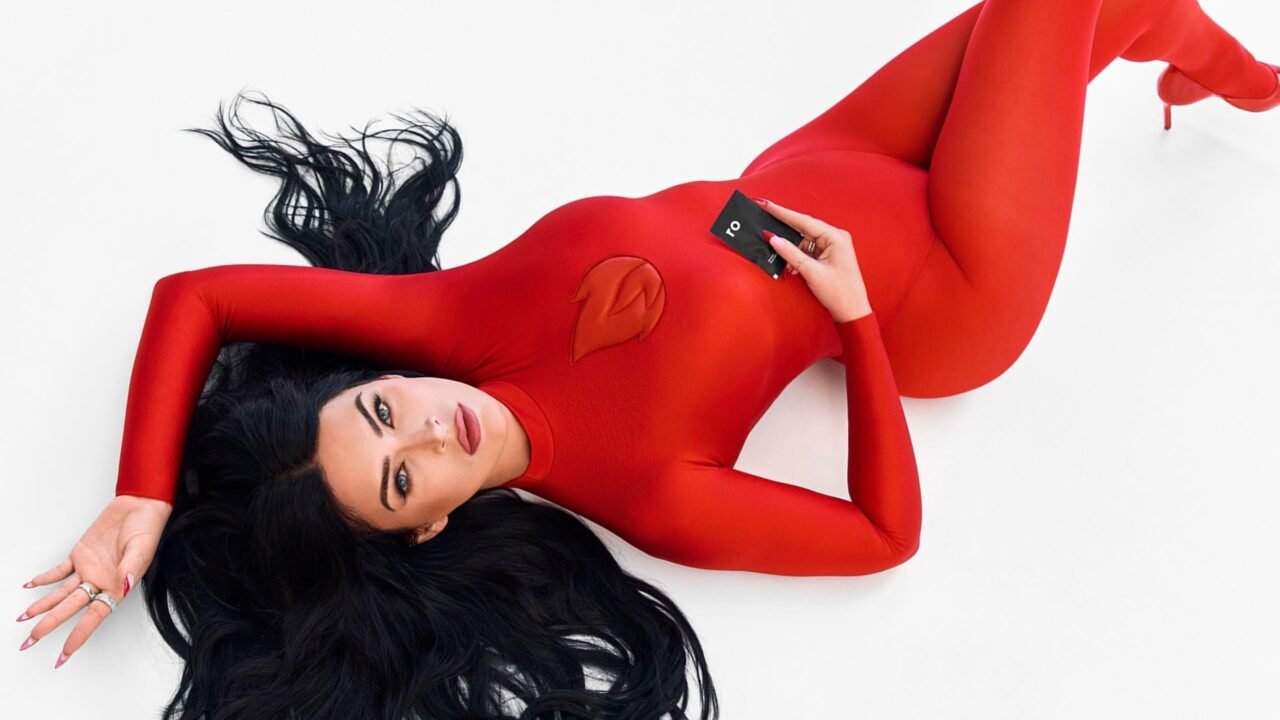 Megan Fox se une a plataforma de contenido explícito: qué otros artistas exploran esta tecnología