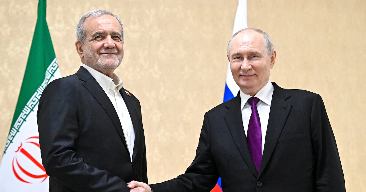 Vladimir Putin recibirá el 25 de octubre al presidente iraní Masud Pezeshkian en Moscú