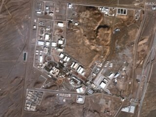 Irán volvió a rechazar entregar el uranio enriquecido y ratificó que no permitirá la inspección de sus instalaciones nucleares