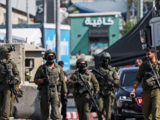 El Ejército israelí comenzó una operación en Hebrón tras el ataque terrorista que dejó dos soldados muertos