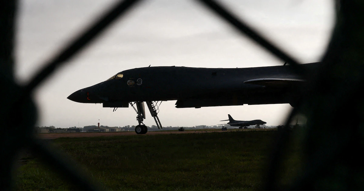 La fiscalía de la corona británica acusó a dos hombres por una operación vinculada con Irán contra la base aérea RAF Fairford