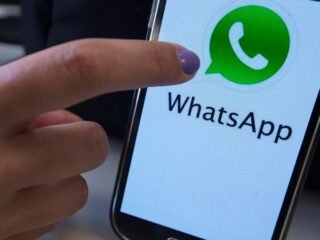 Cómo encontrar la papelera de WhatsApp y recuperar almacenamiento en un celular Android