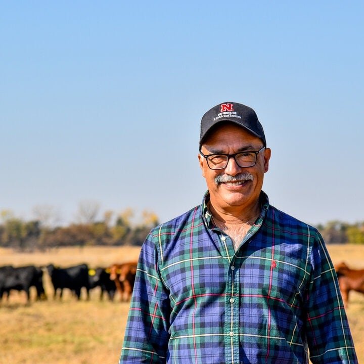 Alfredo Di Costanzo, de la Universidad de Minnesota, y un éxito de EE.UU. ahora bajo presión: productores de 80 años con 500 vacas sin herederos