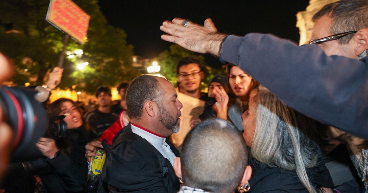 La policía portuguesa desalojó un campamento por la vivienda y arrestó a varios manifestantes en Lisboa