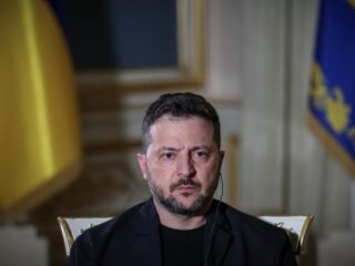 Zelensky advirtió que Ucrania atacará las refinerías rusas en respuesta a la “nueva doctrina” de Putin sobre bombardeos