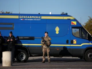 La Justicia francesa modificó el recorrido de la marcha para alejarla del centro de París ante el temor de nuevos disturbios