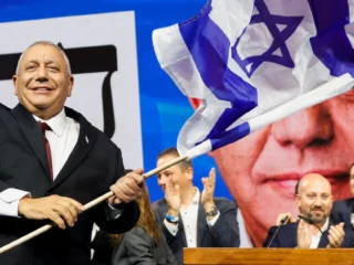 Gadi Eisenkot, el candidato opositor que desafía a Netanyahu: “La injerencia extranjera en Israel es inaceptable”