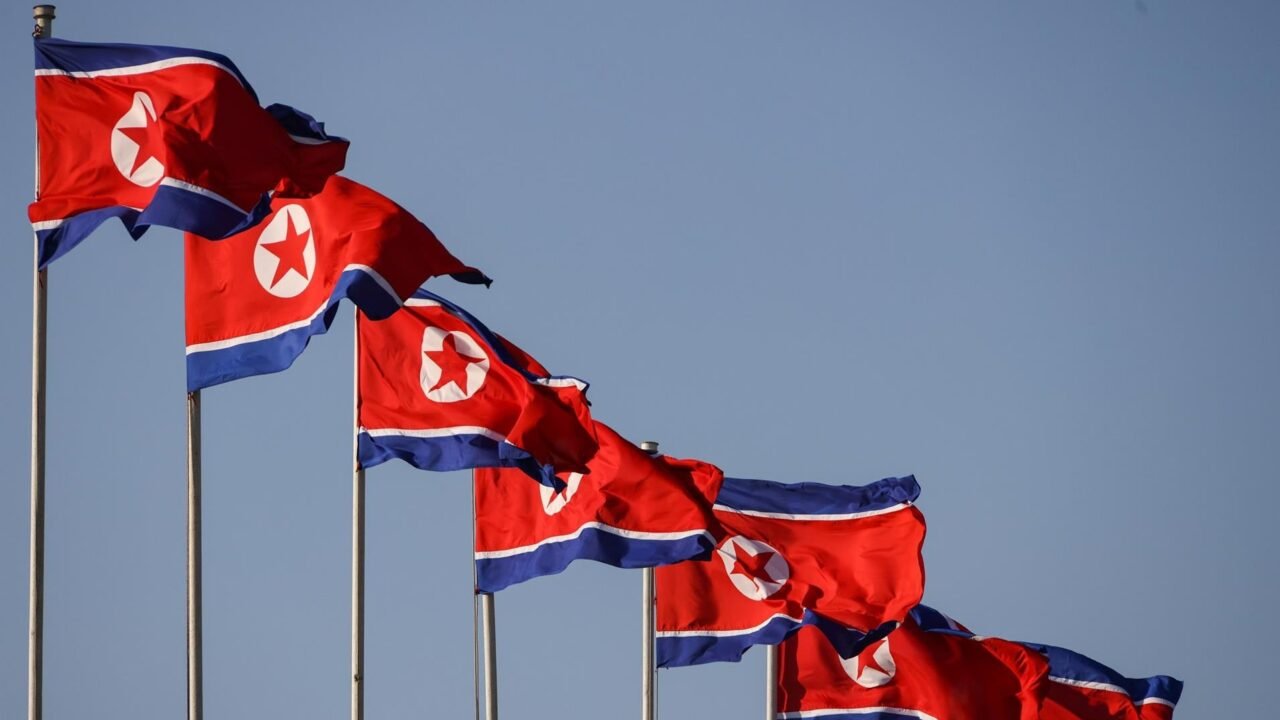 Estados Unidos desarticuló una red norcoreana que infiltró más de 70 empresas con identidades robadas