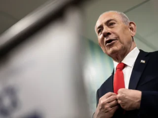 Netanyahu llamó a ir a las urnas masivamente: “Nada de barbacoa ni playa, todos a votar al Likud”