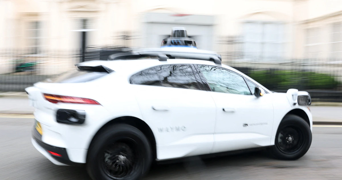 El aeropuerto de Las Vegas ya tiene Waymo, los carros sin conductor de Google: cómo funciona