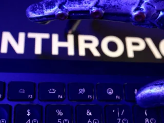 Anthropic prevé invertir 750.000 millones de dólares en IA antes de una posible salida récord a bolsa