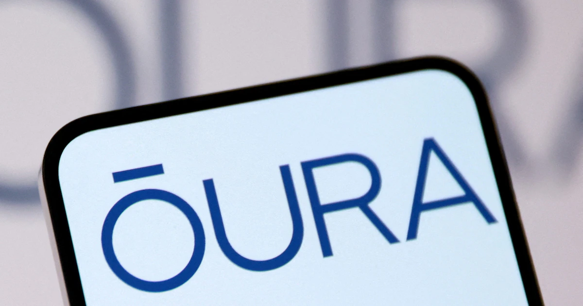 Oura volvió a demandar a Ultrahuman y pidió bloquear la venta de su anillo inteligente en Estados Unidos