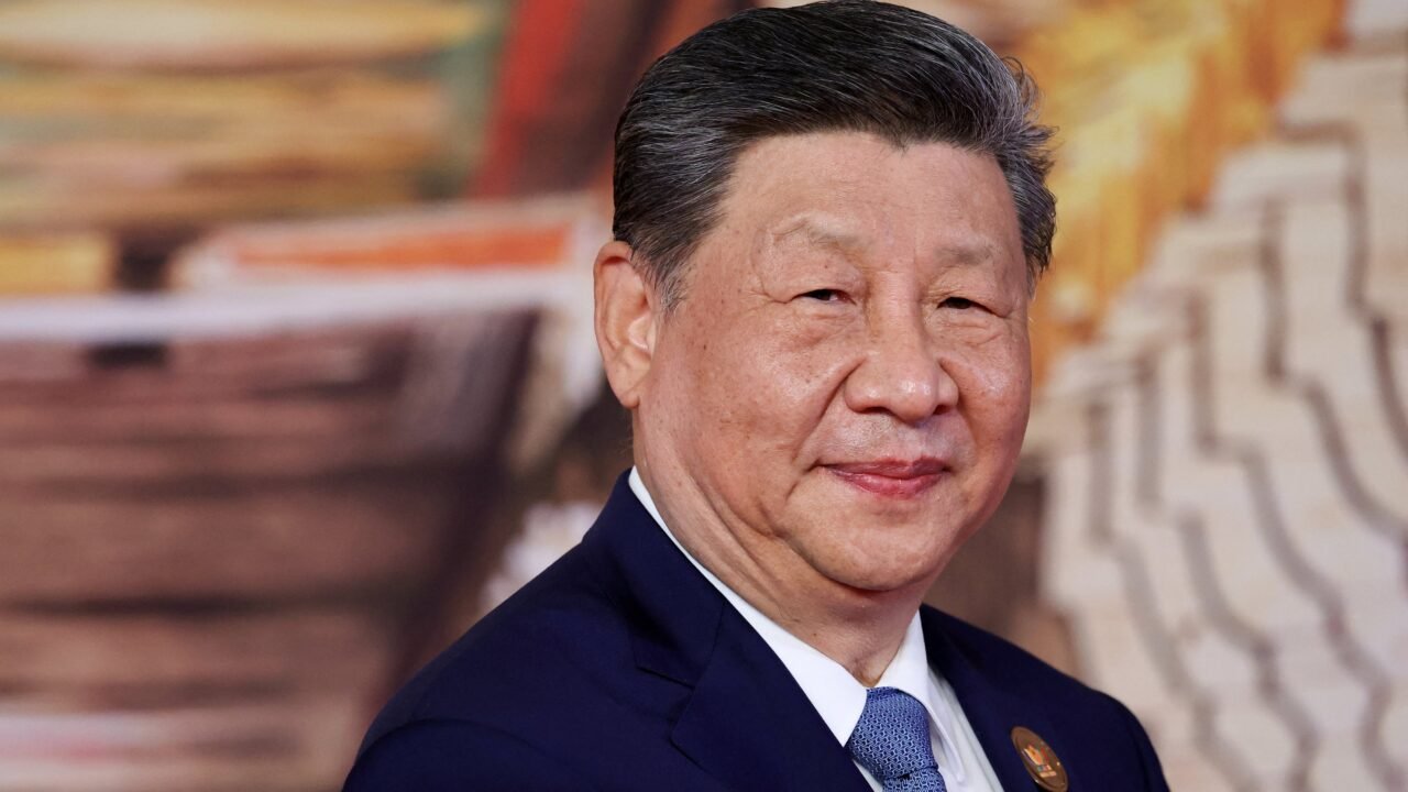 Xi Jinping quiere cobrarle más impuestos a los chinos más ricos en todo el mundo y lanzó una campaña global para recaudar