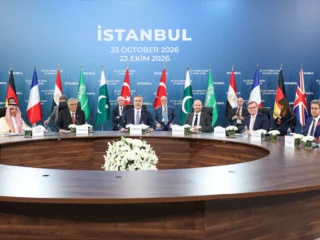 Los cancilleres de ocho países piden en Estambul una salida diplomática para frenar la escalada en Medio Oriente