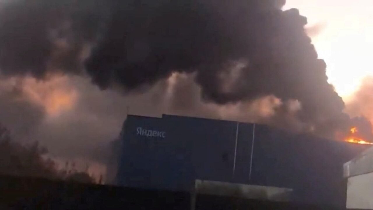 Nuevo golpe de Ucrania a la infraestructura tecnológica rusa: volvió a atacar con drones un centro de datos de Vladimir