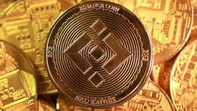 El mercado de criptomonedas cayó tras el informe de Binance sobre el hackeo a la plataforma: bitcoin y BNB se deprecian