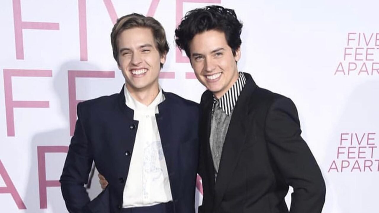 La exestrella de ‘Zack y Cody’, Dylan Sprouse, descubrió que él y su hermano Cole son “hijos de incesto”