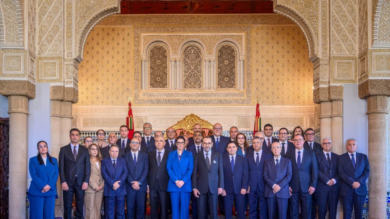 El rey de Marruecos tomó juramento al Gobierno de la primera ministra Fátima Ezzahra El Mansuri