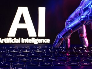 Mientras 22 empresarios cenaban en Nueva York, sus agentes de IA organizaron una fiesta en un chat