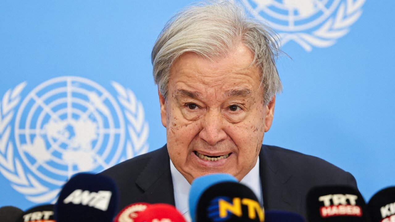 La ONU expresó su “profunda preocupación” por el ataque en un vuelo de Flydubai y destacó que se evitó una tragedia