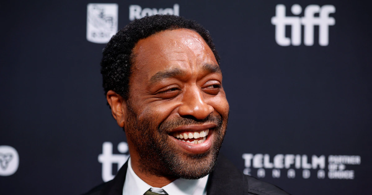 “No quiero que mi vida se convierta en publicidad”: Chiwetel Ejiofor habló sobre su privacidad y su carrera en Hollywood