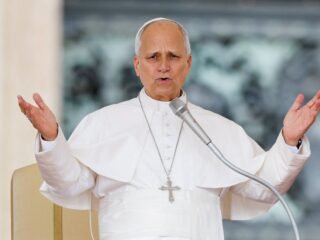 León XIV advirtió a los obispos de una brecha entre la vivencia de la sexualidad y la visión cristiana del matrimonio