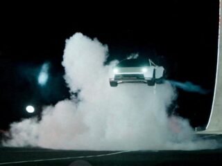 El Tesla Roadster no es el único que vuela: estos son los otros modelos que buscan conquistar el cielo