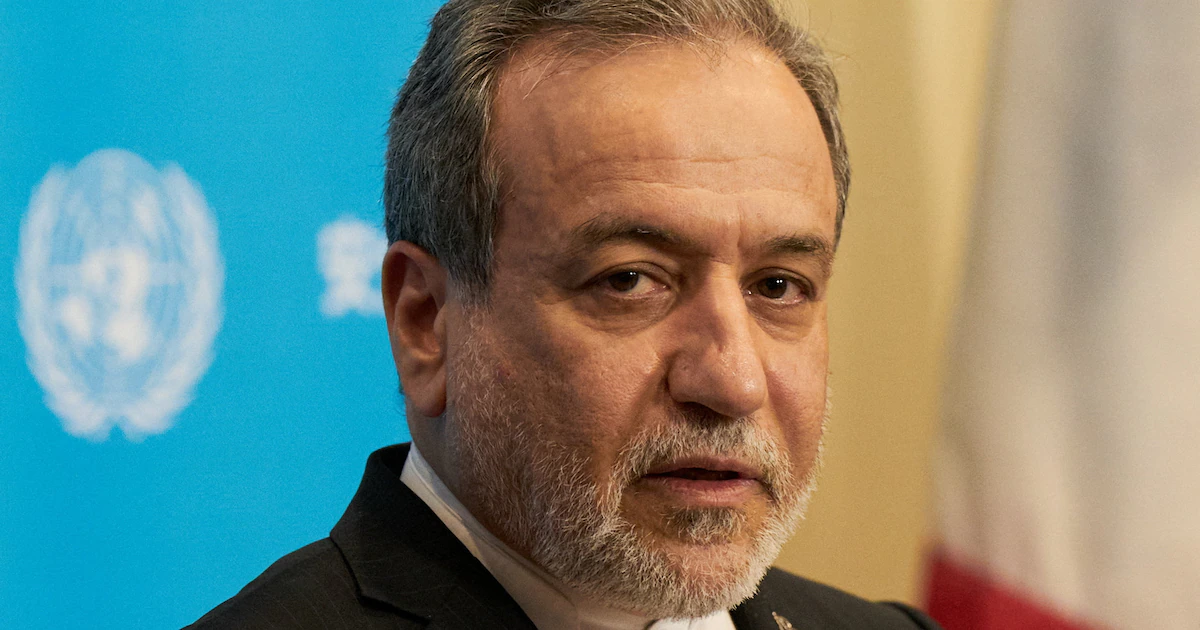 El canciller iraní aseguró que mantiene conversaciones ininterrumpidas con EEUU a través de intermediarios para poner fin a la guerra