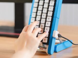 Google presenta teclado para escribir con una mano: sus botones se desplazan sobre una cinta transportadora