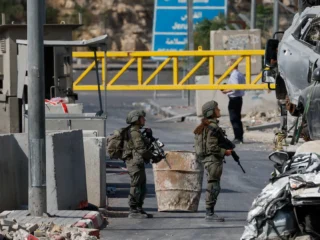 El ejército de Israel cerró los accesos a Hebrón luego del ataque terrorista que dejó dos soldados muertos