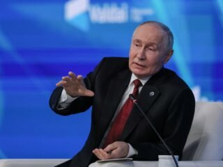 Putin amenazó con que Rusia desplegaría “todas las armas” de su arsenal ante un ataque directo: “Es inevitable”