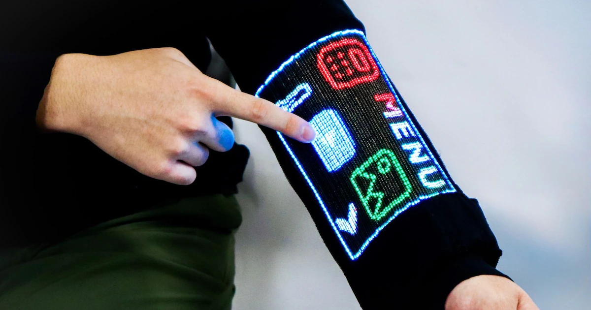 Investigadores convierten fibras textiles en una pantalla táctil funcional