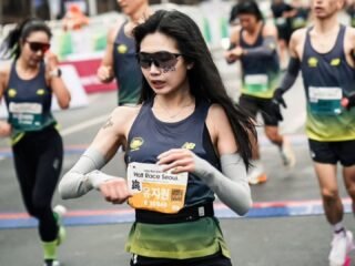 La tragedia de una influencer del running: colapsó a 500 metros de la meta y murió a los 25 años