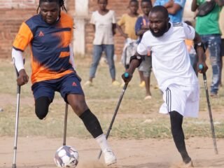 El fútbol como forma de reconstrucción: víctimas de la guerra participaron del primer torneo para amputados en el Congo