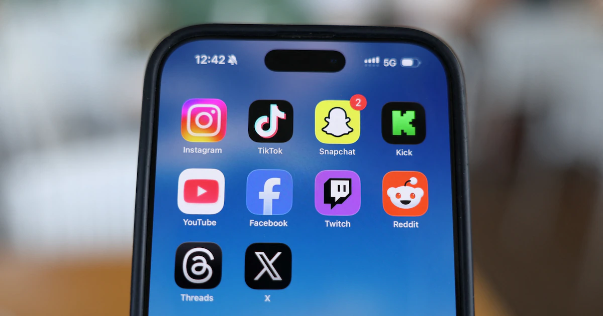 Cómo saber qué aplicaciones tienen acceso al micrófono de tu celular y bloquearlas