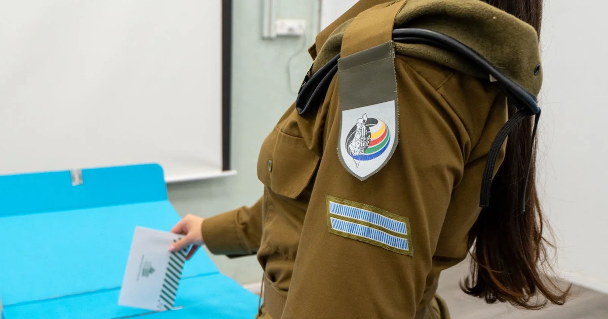 El Ejército israelí informó que la participación electoral entre los militares alcanzó casi el 80%