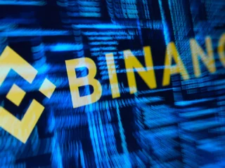 Binance admitió que recibió «un ataque complejo» y aseguró que los fondos de los clientes están a salvo