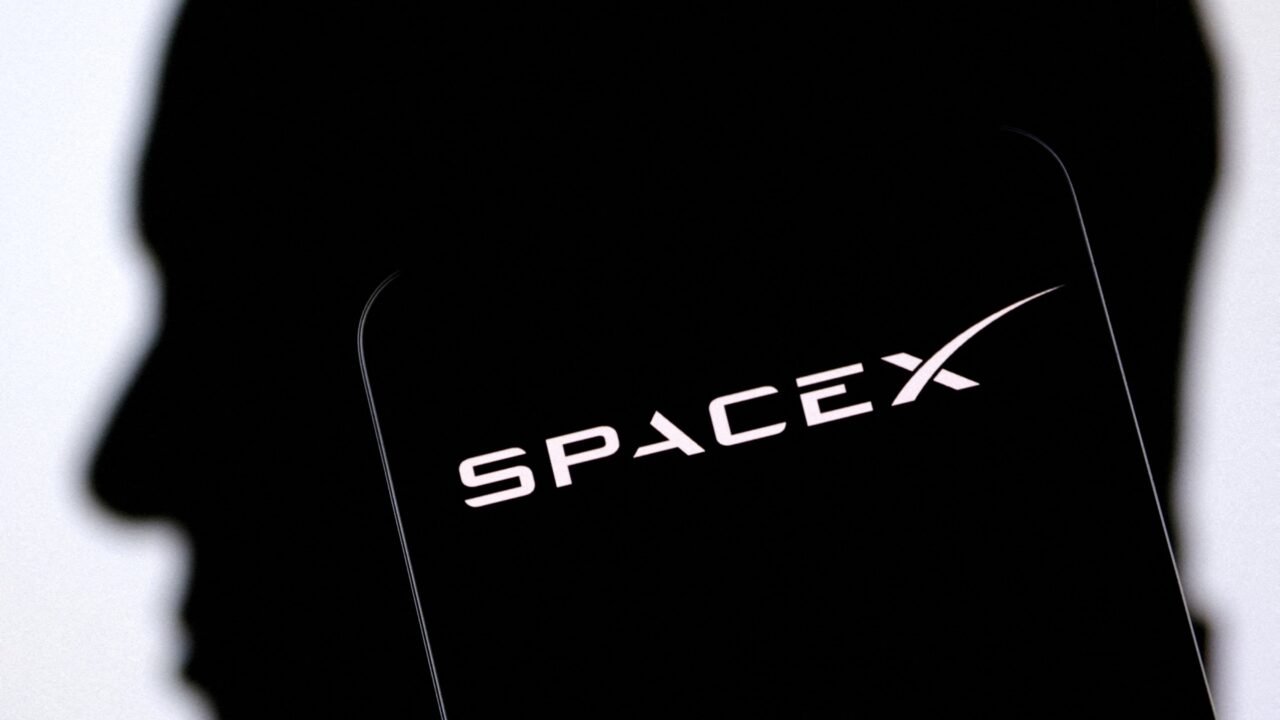 SpaceX compró espectro para convertir a Starlink en un operador móvil en Estados Unidos
