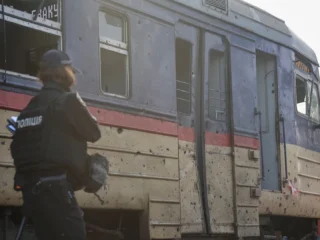 La ONU condenó el “mortífero” ataque ruso contra un tren en Ucrania que dejó 13 muertos y alertó sobre la seguridad de civiles