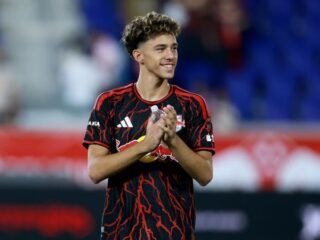 Conoce a Adri Mehmeti, la futura estrella del fútbol estadounidense de solo 17 años