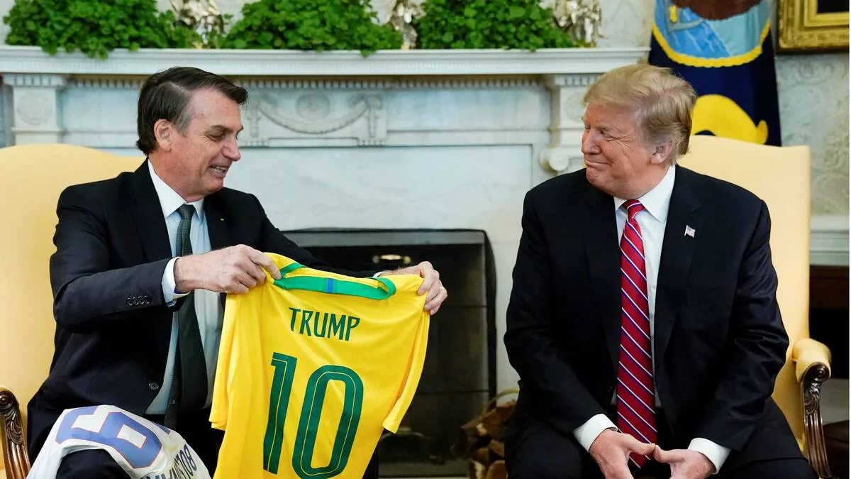 Donald Trump reconoció que aceptaría a Flavio Bolsonaro en Estados Unidos: “Creo que son buena gente”