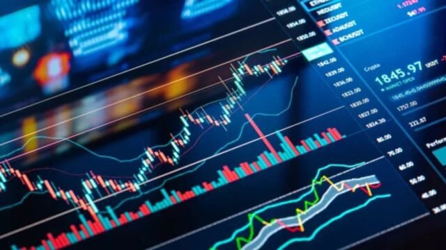 El riesgo país vuelve a subir, mientras que los bonos y las acciones caen en Wall Street