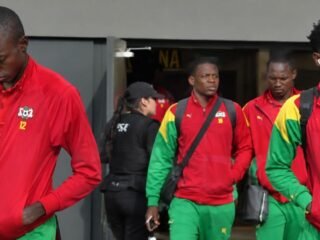Tras las demoras, Burkina Faso llegó al país para enfrentar a la Selección argentina