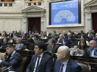 Por la presión de los aliados, se suspendió la reunión de Presupuesto y se pospone su tratamiento
